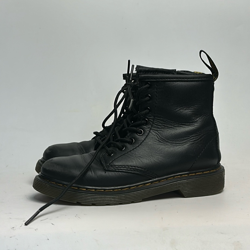 Dr. Marten’s Air Wair 1460 Boots “8 Eye” | Size 13C | PreOwned | Black | Docs